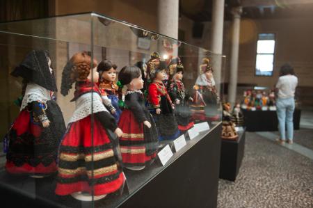Imagen La Diputación prorroga la exitosa exposición 'Muñecas segovianas. El legado de Milagros Pascual' hasta el 18 de julio